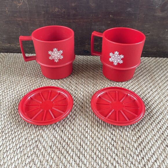 2 Vintage Tupperware Stackable Mugs with Lids Christmas Coffee Cups Red - Picture 1 of 2